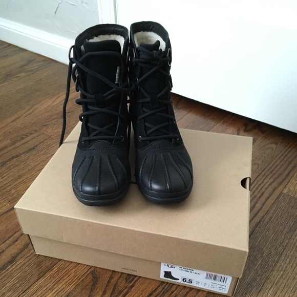 ugg azaria duck boot